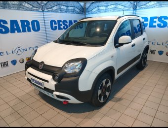 FIAT New Panda 1.0 firefly hybrid Cross s&s 70cv 5p.ti